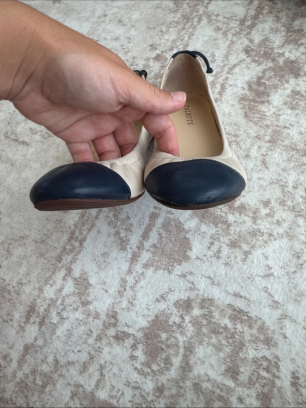 Talbot’s Slip-On Round Toe Drawstring flats Shoes